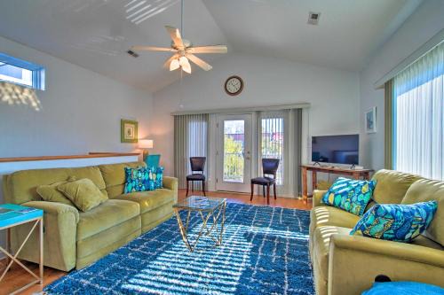 Southport House | 1/2 Mi to Riverwalk! Historic Dtwn Southport Condo