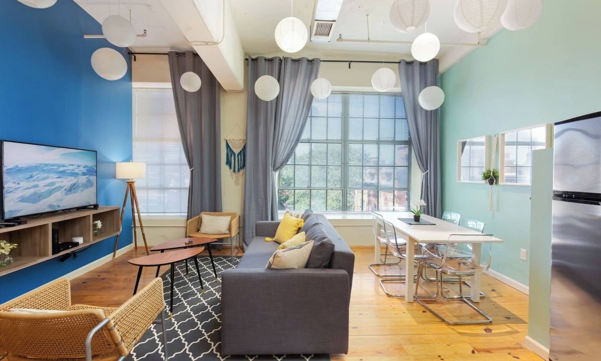 Downtown Apartment | 100 Year-Old Historic Brick 2BR Loft High Ceiling6