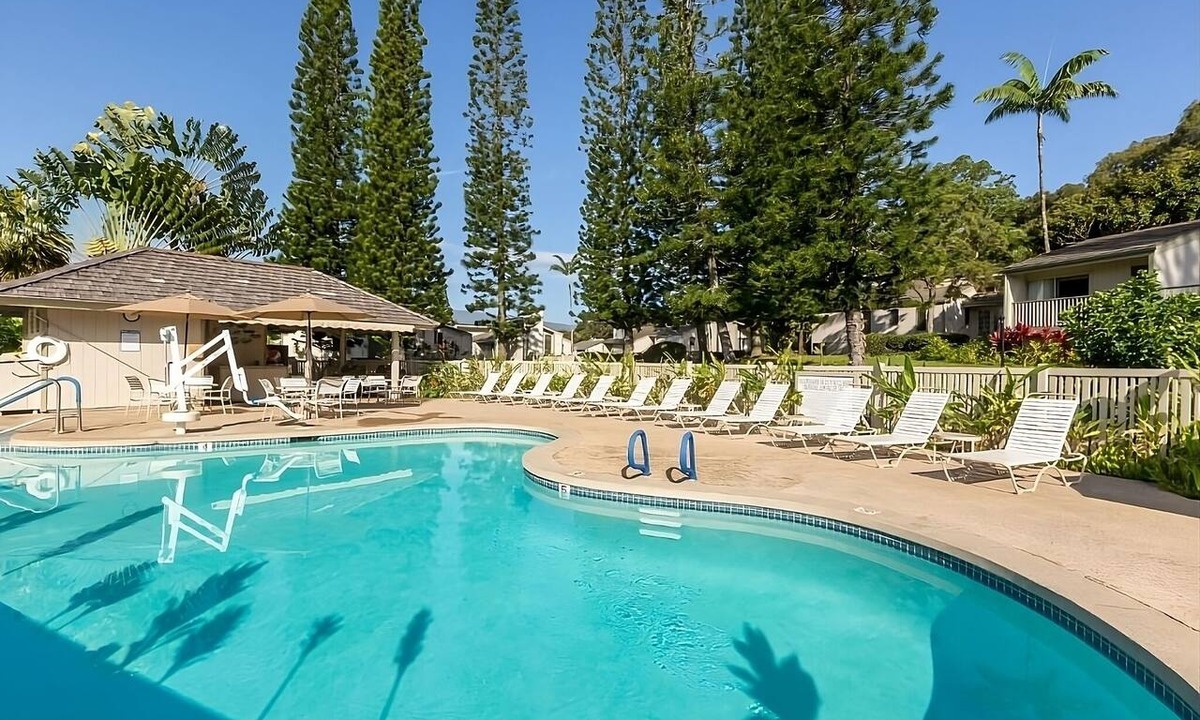 Princeville Hotel | 1BR Condo w/Lanai + In-Unit Washer/Dryer + Full Kitchenette |Pool Access