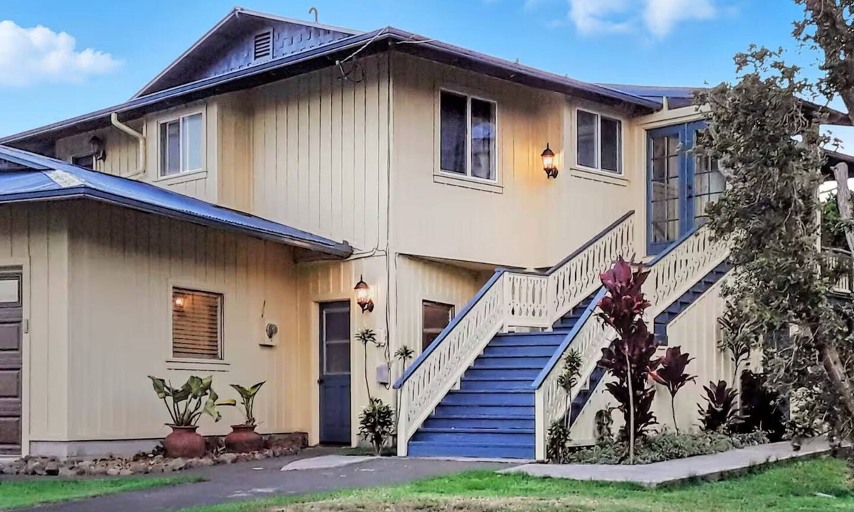 Waimea House | 2 for 1 Stay: Jacuzzi/Starlit Mtn Skies/Near Beach