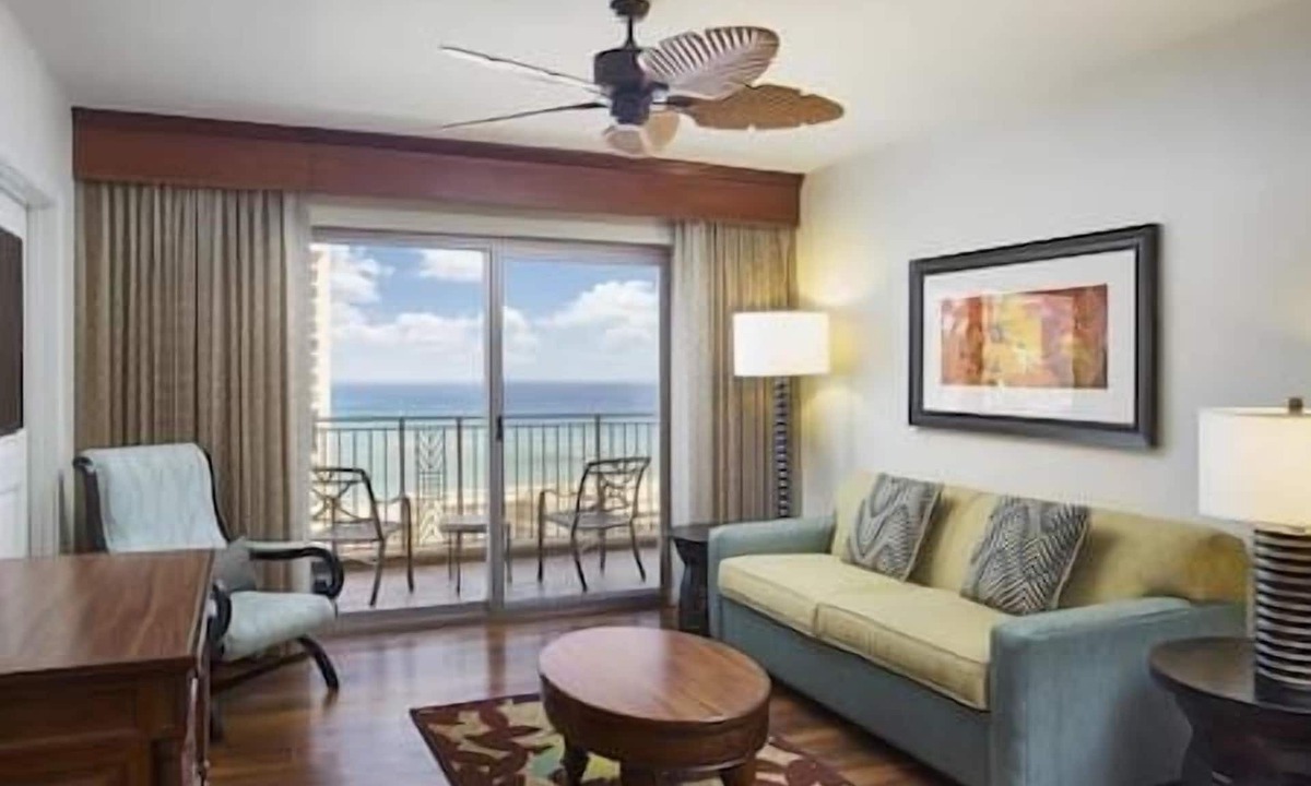 Waikiki Resort | 2 Hilton Grand Vacation Club, All Towers, Honolulu