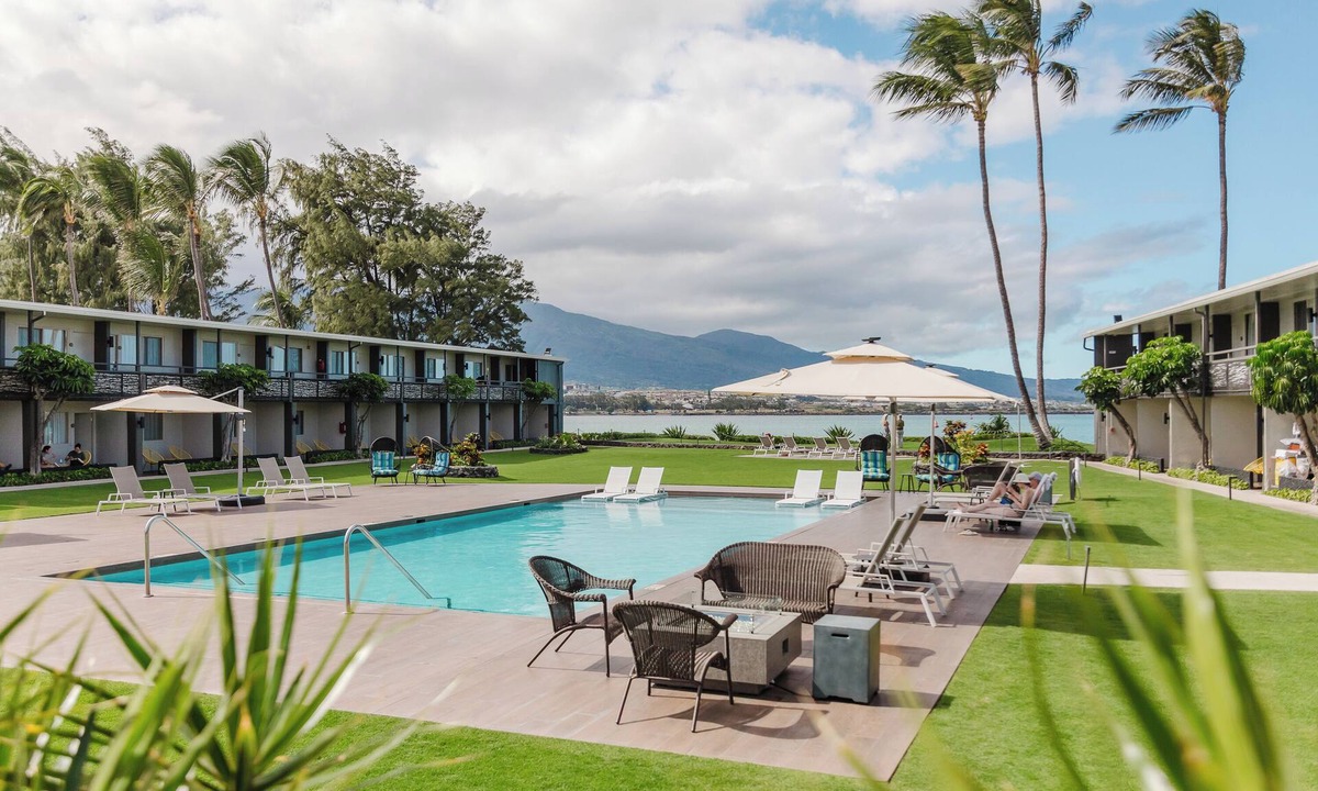 Kahului Hotel | 2 Pet Friendly Units | Ocean View | Outdoor Pool | Parking Onsite | Shuttle