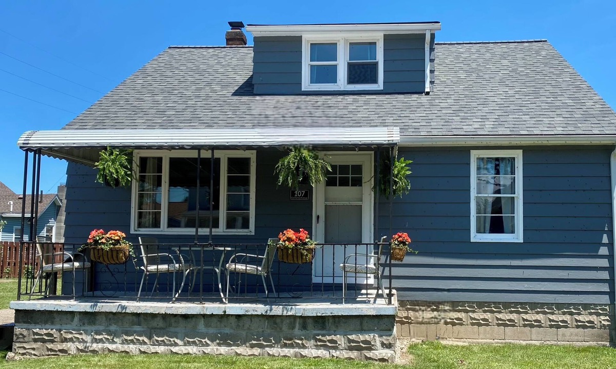 Lorain House | 3-bedroom house across the street from marina and beach, close to boat launch.