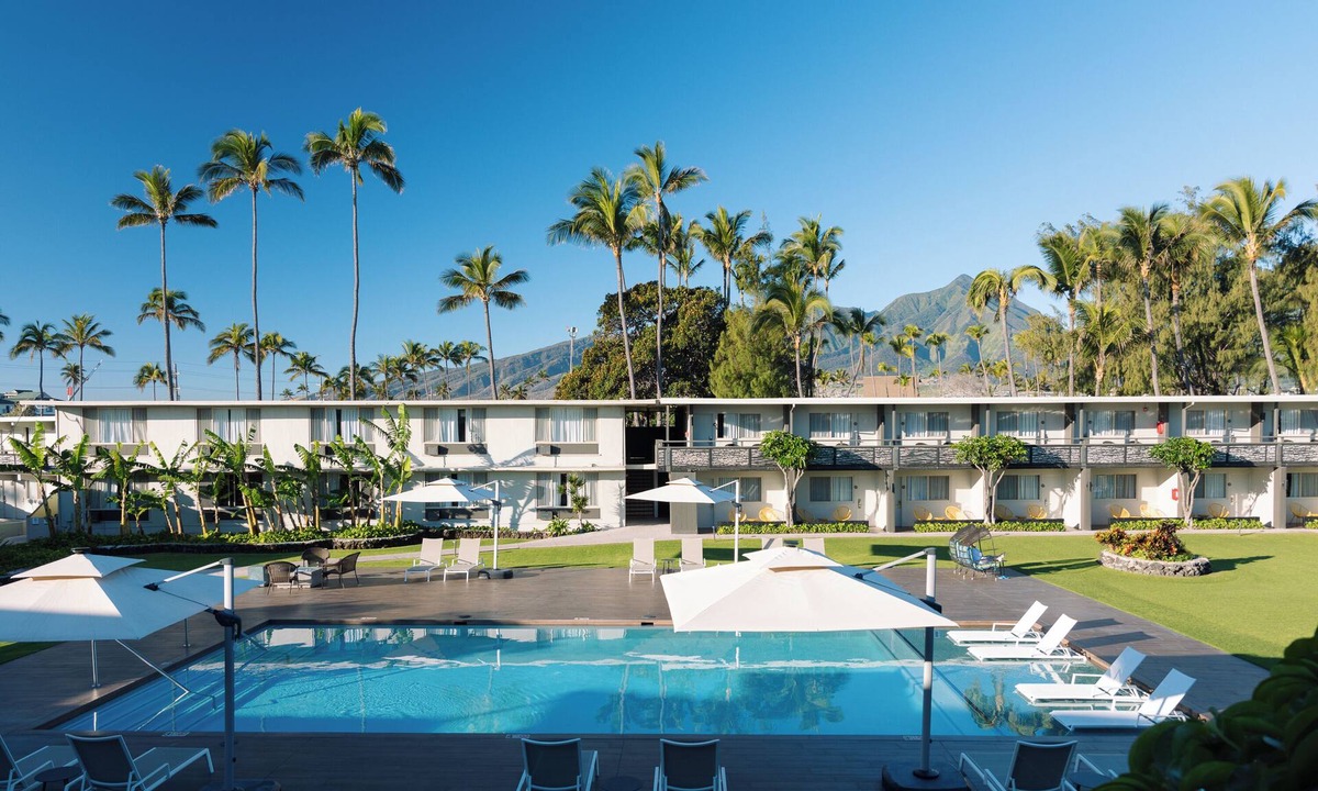 Kahului Hotel | 3 Pet-friendly Units | Outdoor Pool | Free Shuttle | Parking Available | Beach