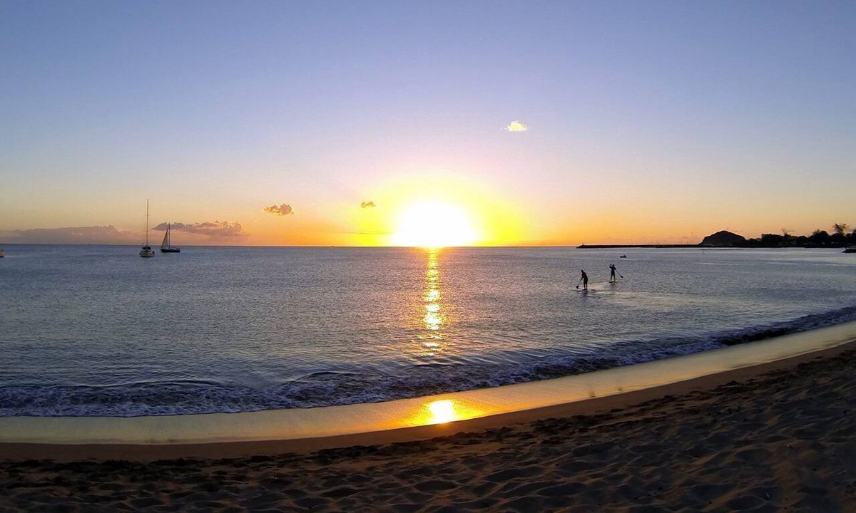 Waianae House | 300 ft from shoreline, next to entry for Waianae Pililaau Rec Center/Restcamp.