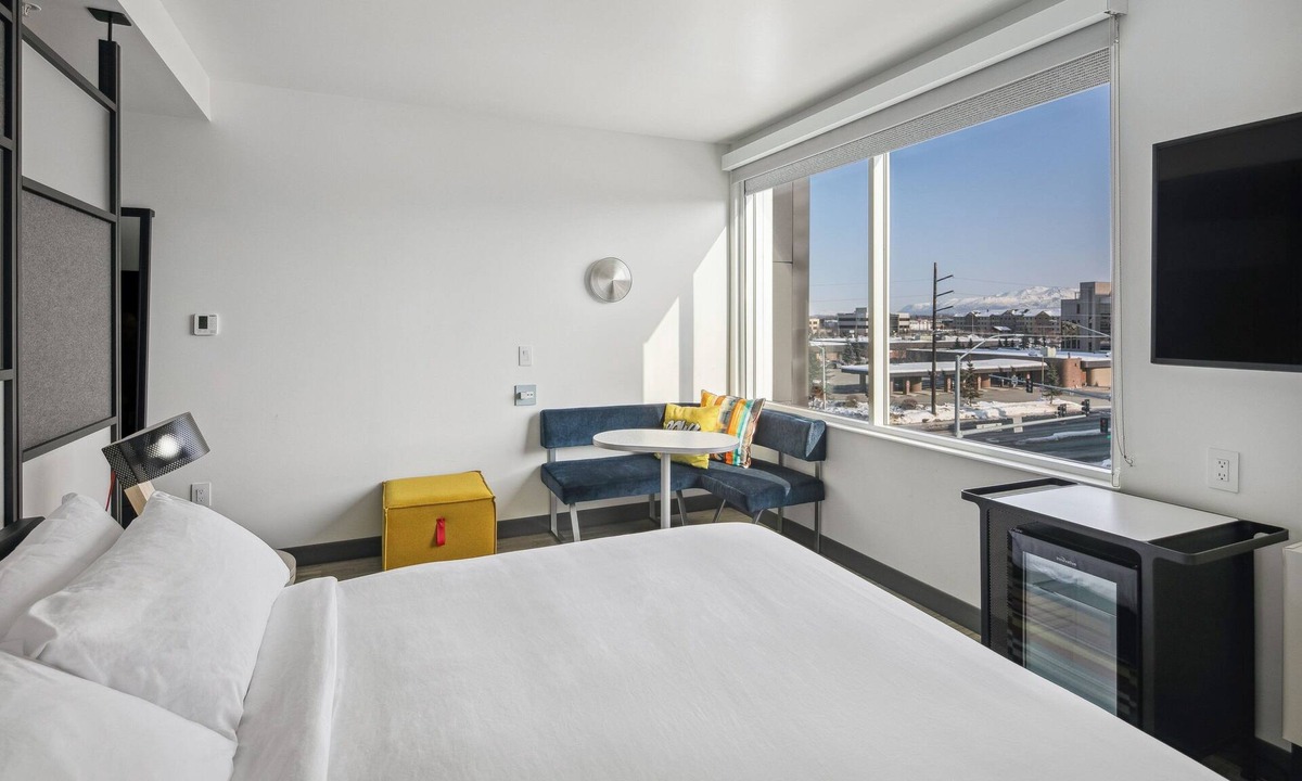 Midtown Anchorage Hotel | Aloft by Marriott Anchorage