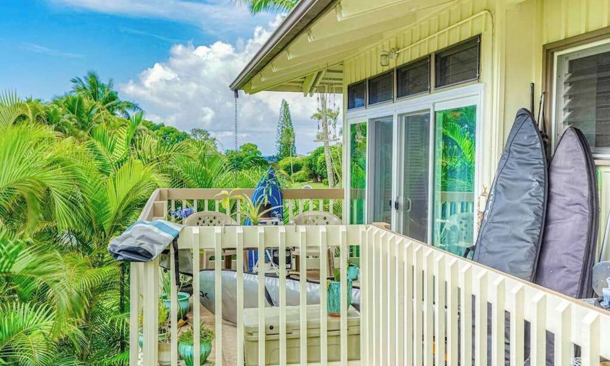 Princeville Apartment | August Sale! Princeville Studio with Shared Pool, Fast WiFi, AC & Mtn Views