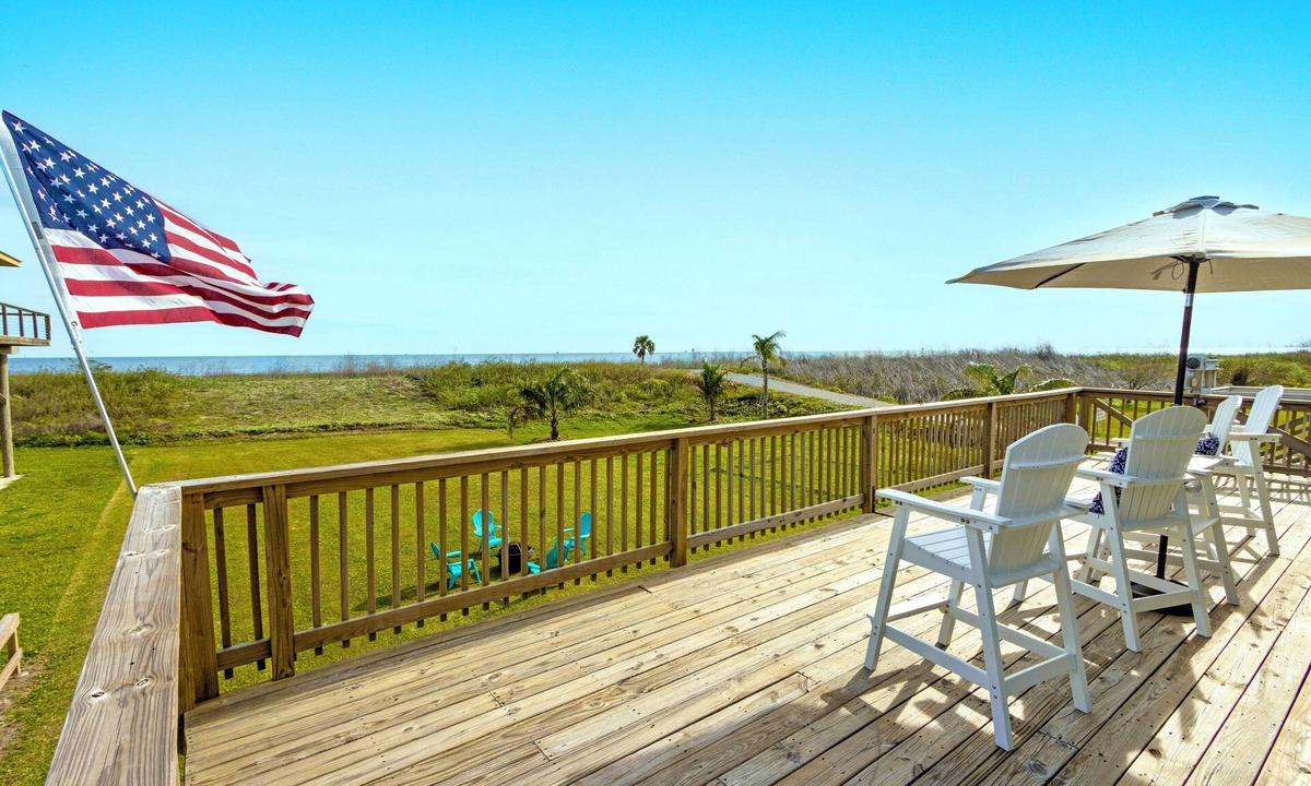 Grand Isle House | Beachfront Grand Isle Retreat | Sleeps 10 by Shaw South