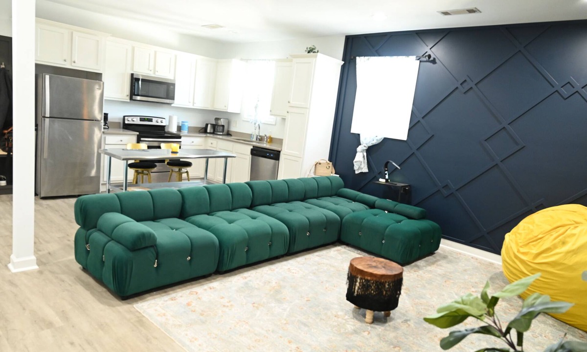 West End Apartment | Beautiful 3-bedroom apartment located close to downtown Atlanta