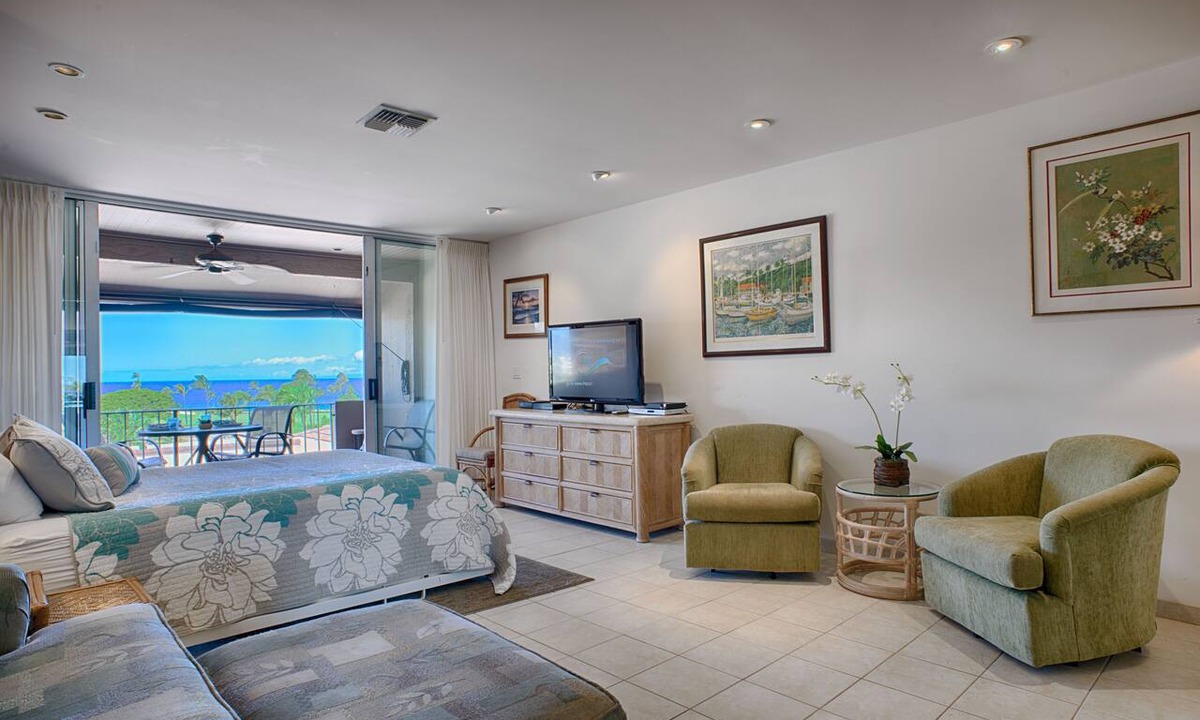 Kaanapali Condo | Best Kaanapali Beach, Top Flr OV, Walk to Whaler's Village