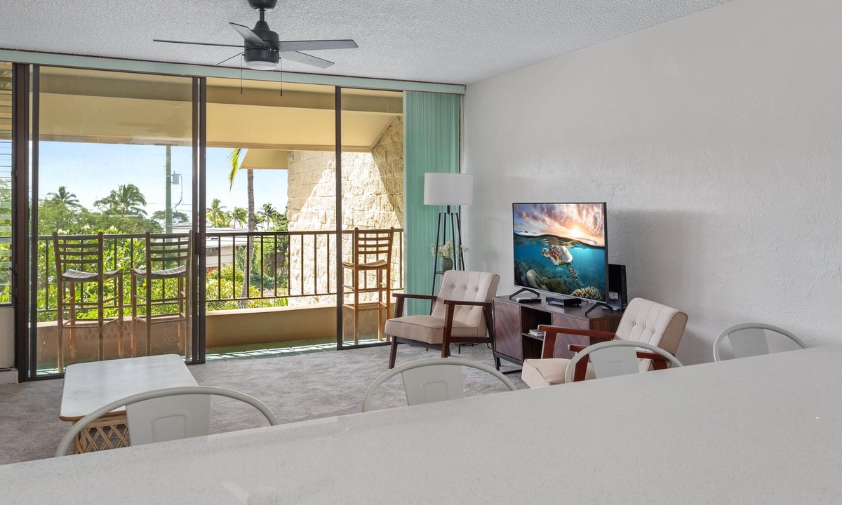Historic Kailua Village Condo | Big Island Kalanikai 307 1 Bedroom Condo