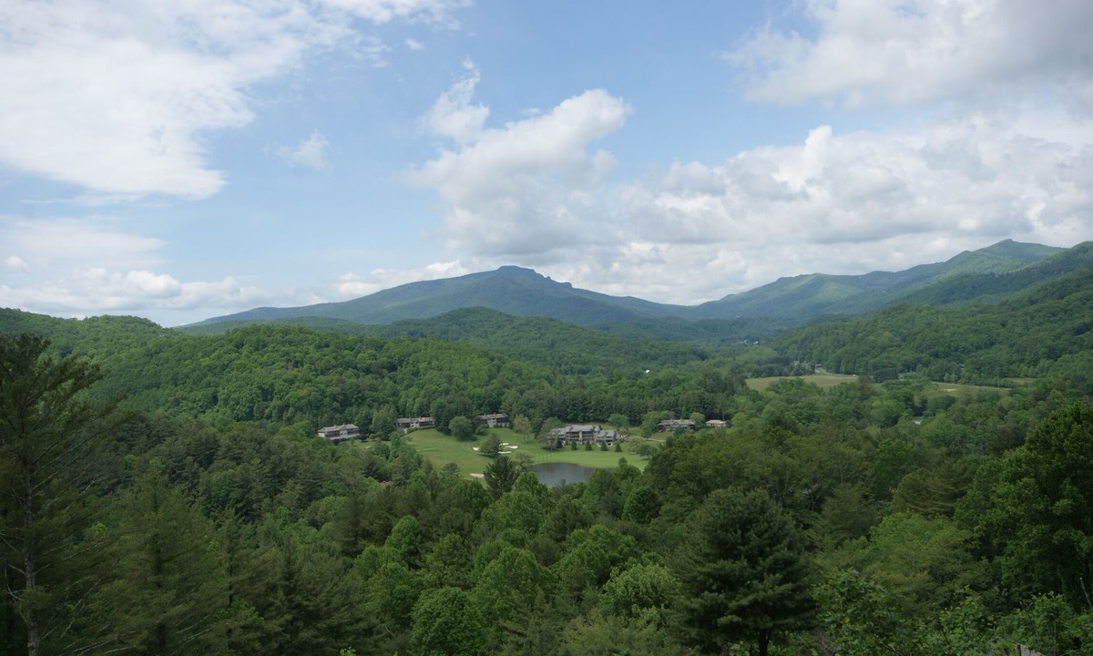 Boone House | Breathtaking View of Grandfather Mountain-Boone/ASU/Blowing Rock/Hound Ears Club
