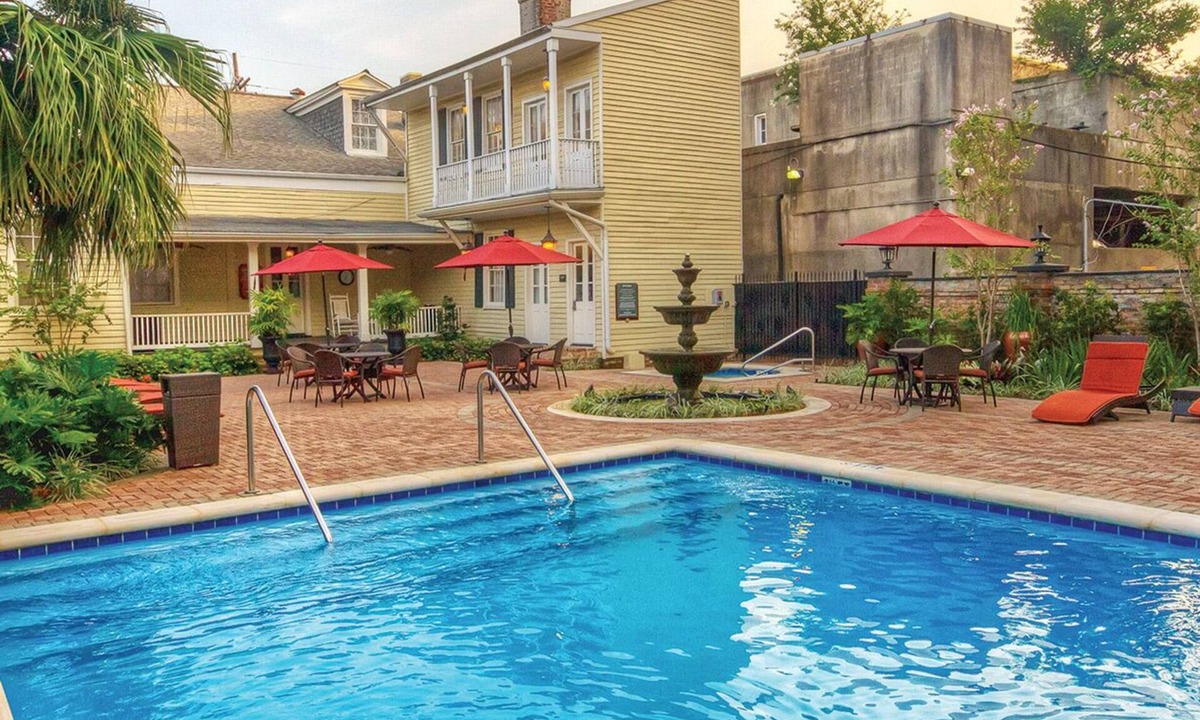 Faubourg Lafayette Resort | Charming Hotel in the Beautiful Garden District