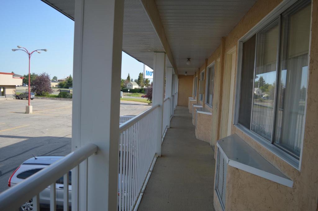 Olds Hotel | Circle 5 Motel