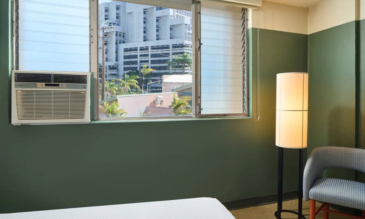 Ala Moana Hotel | City View Two Queens, Garden Views, Pool Relaxation, Near Ala Moana Beach Park