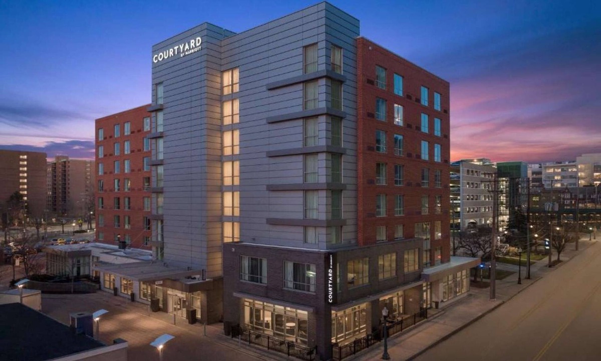 University Circle Hotel | Cleveland University Circle + Free Area Shuttle