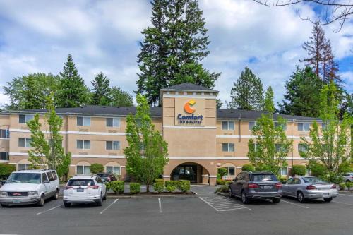 Canyon Park Hotel | Comfort Inn & Suites Bothell - Seattle North