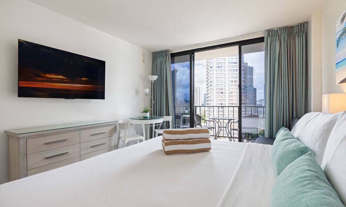 Waikiki Apartment | Comfortable Hotel Room in Honolulu