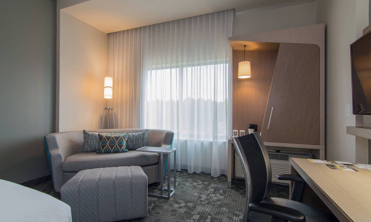 Umstead Hotel | Courtyard Raleigh-Durham Airport/Brier Creek