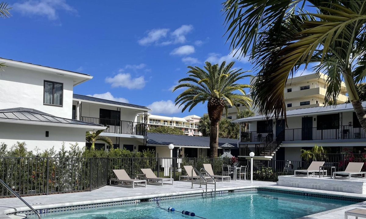 Deerfield Beach Resort | Cute Studio in a Beautiful Resort Steps from the Beach