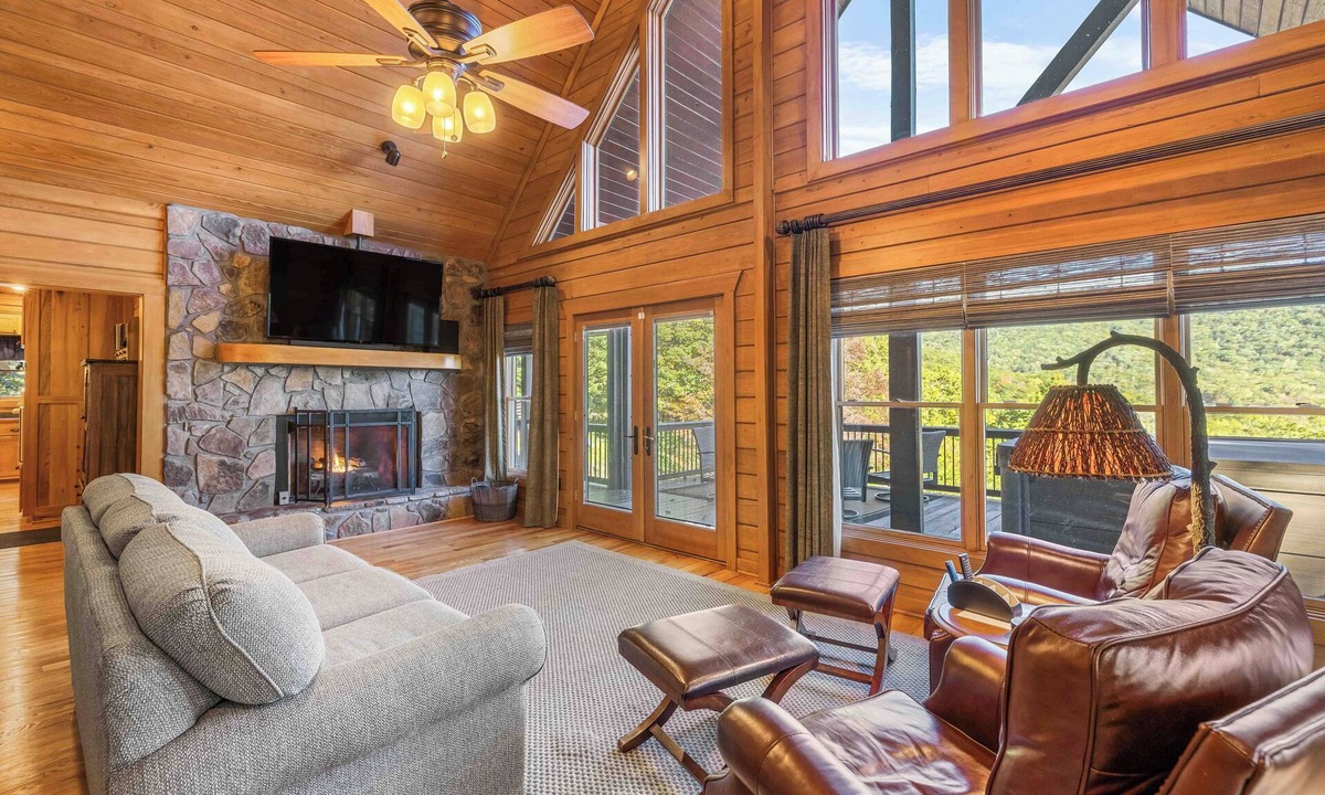 Cleveland Cabin | Cypress Knoll - Beautiful Mountain Home with Amazing Views