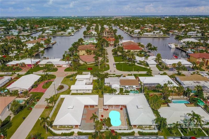 Dolphin Isles Hotel | Dolphin Isles Resort