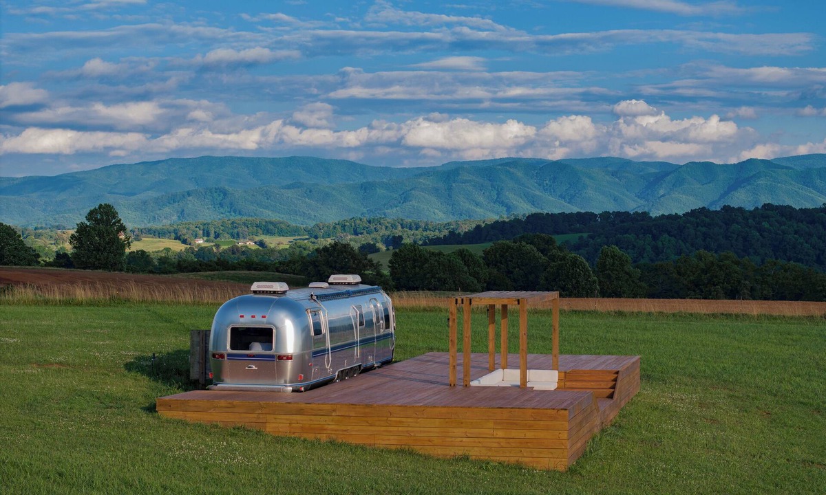 Limestone House | Ella the Airstream in Limestone