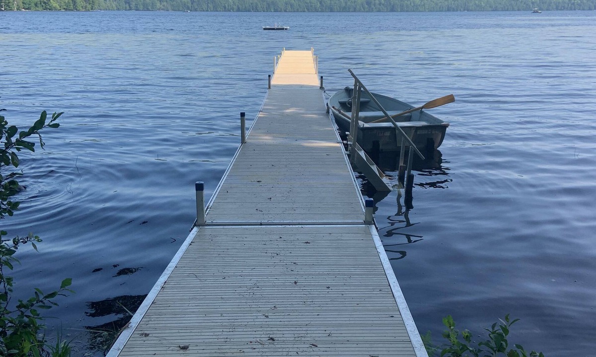 Mount Vernon House | Enjoy the quiet lakes of Maine this summer!