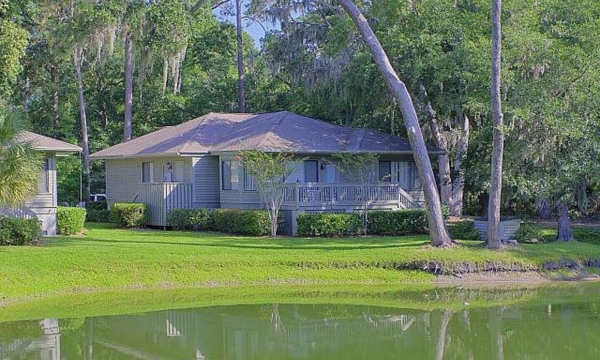 Shipyard Plantation Cottage | Exclusive Escape: Spacious Home in Gated Shipyard Community, with bikes to ride