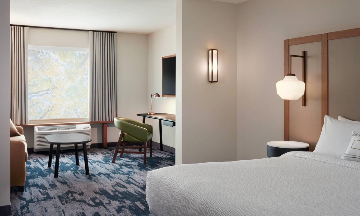 Kinston Hotel | Fairfield Inn & Suites Kinston