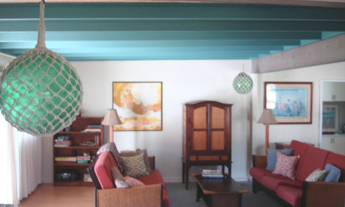 Waimanalo Beach House | Family fun or just relax and say aaah! Max 6, 5 minute walk to Beach !
