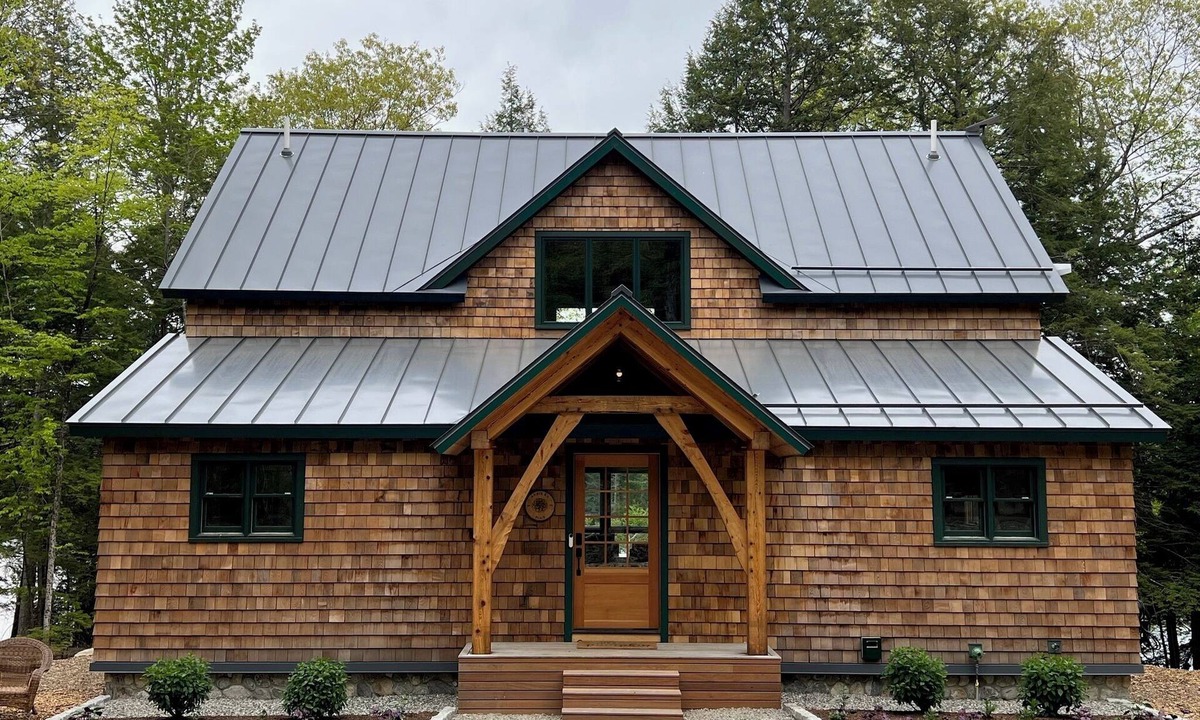 Mount Vernon House | First-year deal! New 4-bedroom post and beam lake house on a semi-private pond.