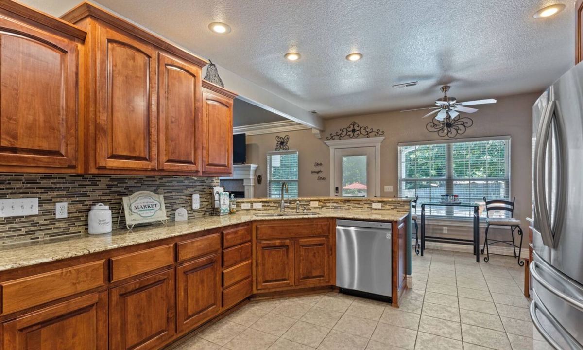 Springdale House | Forget your worries in this spacious and serene space