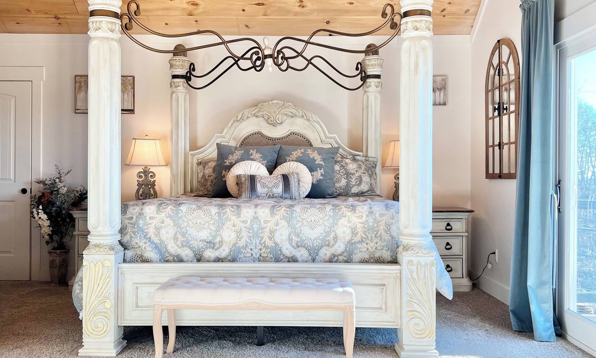 Nelson House | French Country Retreat Near Ball Ground Weddings, girls getaway. Quiet retreat!