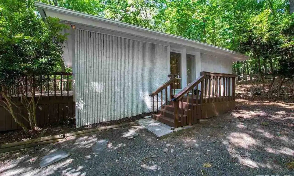Chapel Hill House | Grandma’s House - Minutes from UNC, Firepit, Ninja Creami Available to Rent