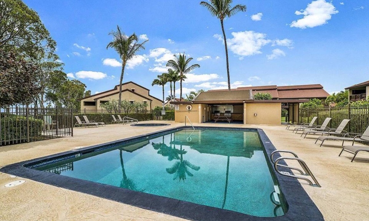 Waikoloa Village Condo | Ground-floor condo steps to pool, spa & BBQ. Paradise!