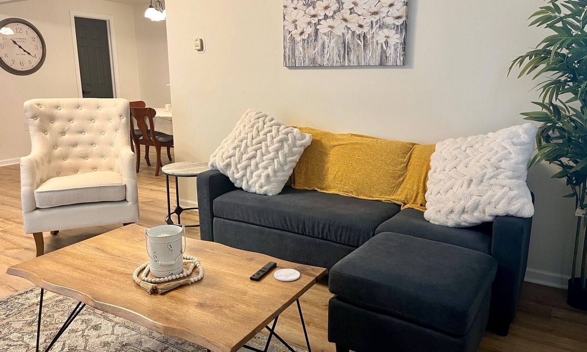 Royalton Apartment | Hershey Area - Mid Term Rental