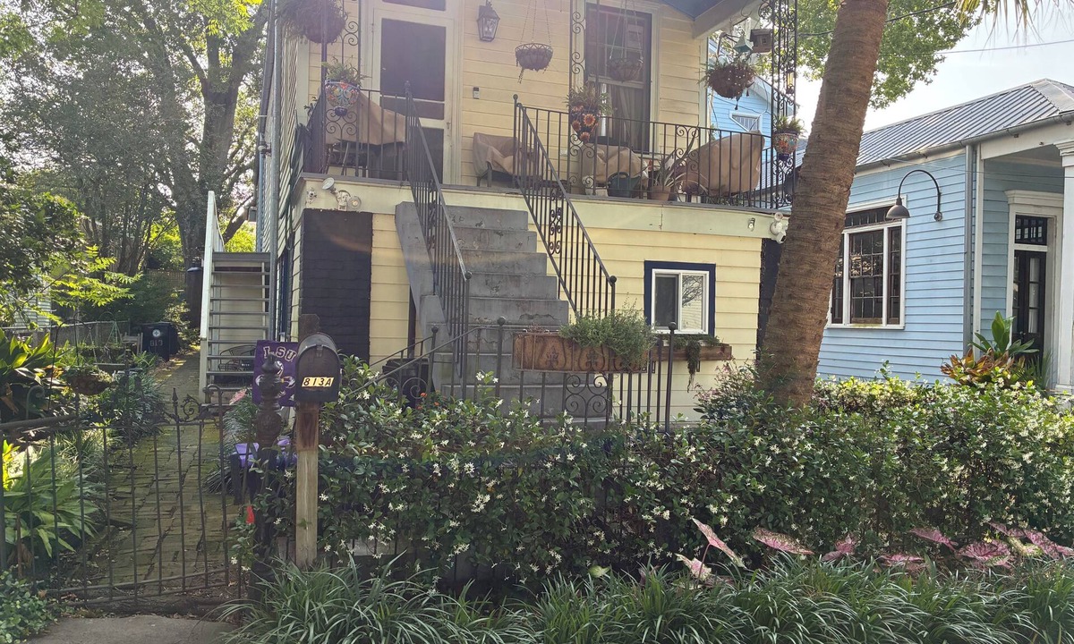 Uptown Historic District Apartment | Hey foodies 1-BR apt on restaurant row. Wheelchair accessible and pets welcome!