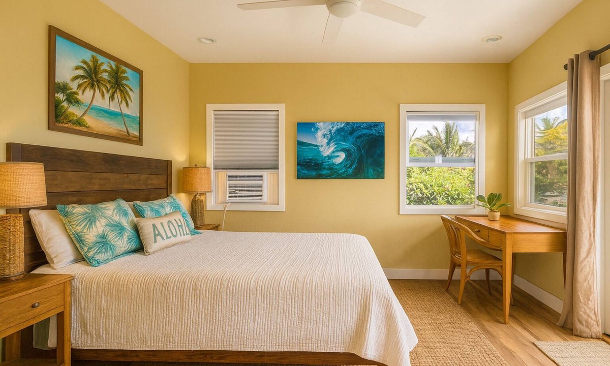 Punaluu House | "Hina Hideaway", Views, A/C, ~5 min Walk to Beach