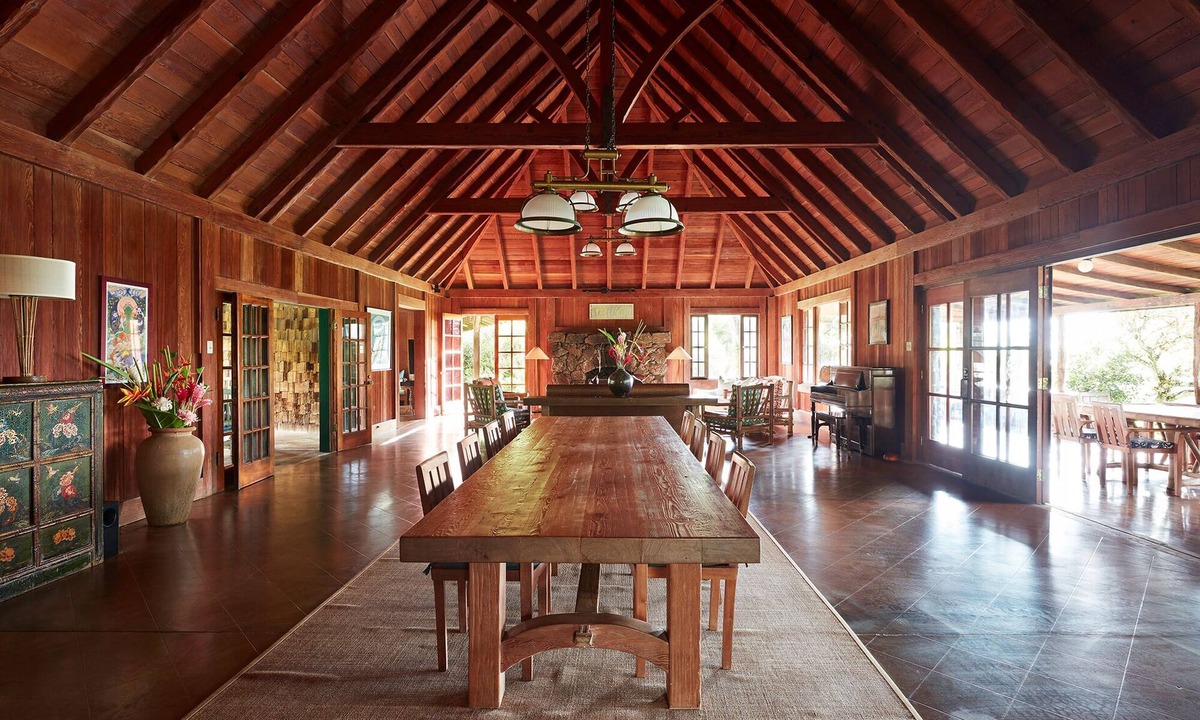 Kaunakakai Cabin | Historic Lodge Retreat On Expansive Biodynamic Farm & Ranch: Ocean to Mountain