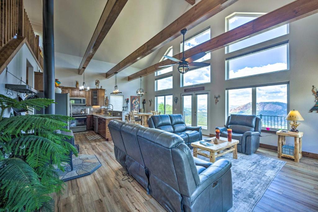 Cripple Creek House | Hot Tub & Mtn View! Cripple Creek Retreat