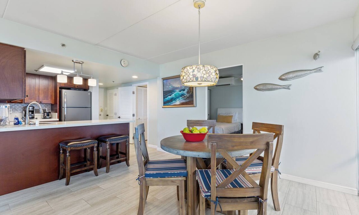 Waikiki Apartment | Ilikai Hotel Condo with Ocean, Lagoon & Fireworks Views