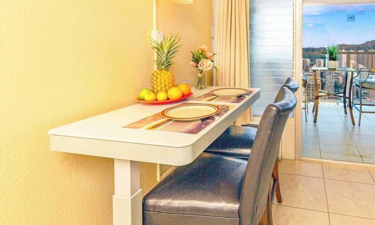 Waikiki Condo | Island Colony studio w/pool & BBQ