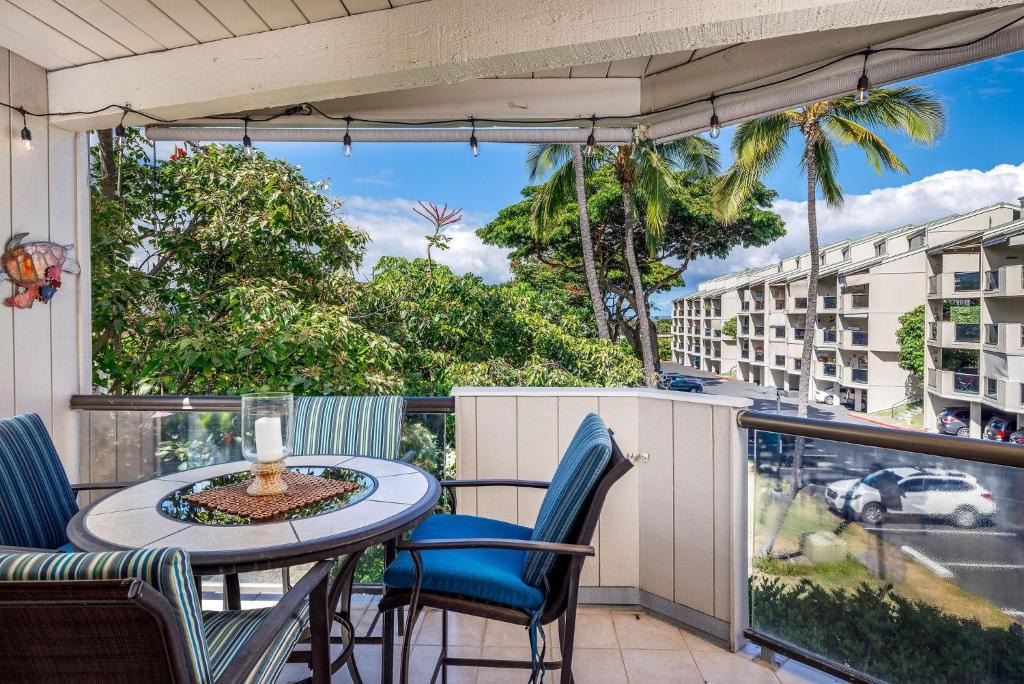 Historic Kailua Village House | Kailua Bay Resort 4-206 Corner Oceanview Downtown Unit