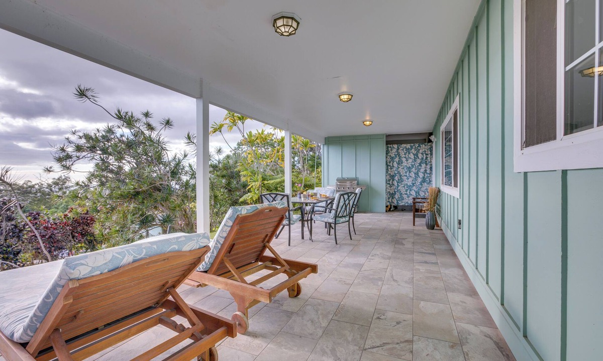 Kona Palisades Apartment | Kalaoa Hideaway' < 13 Mi to Kekaha Kai State Park