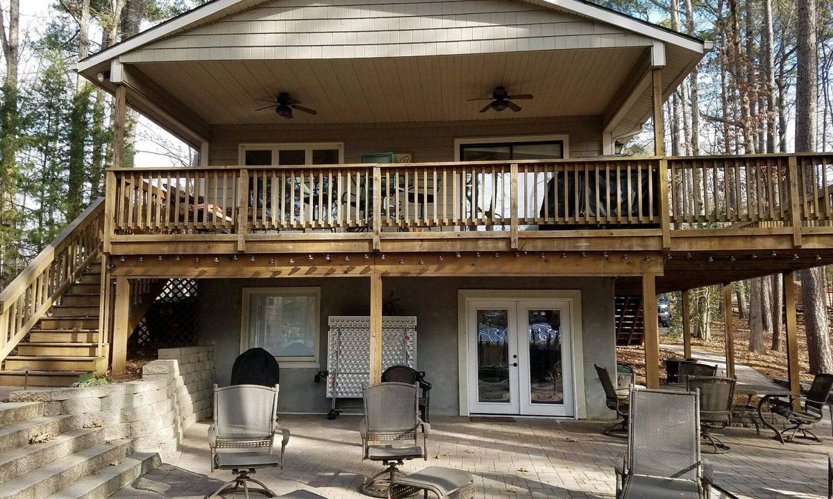 Quail Ridge House | Lake Front Cozy cottage