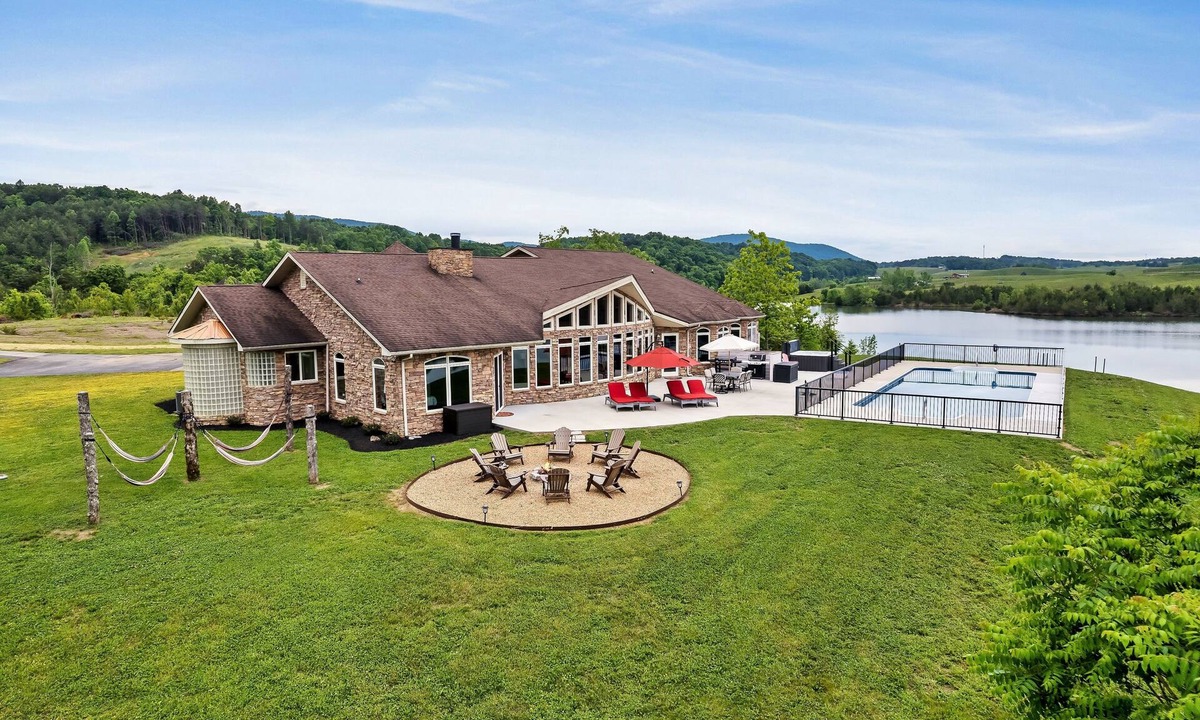 Dandridge House | Lakefront - Pool & Dock. 10+Private acres.