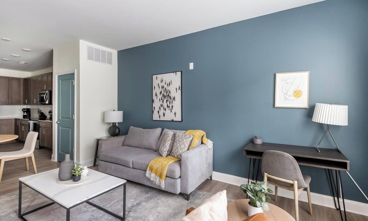 Wilmington Apartment | Landing | Modern 1BD, Gym, Pool