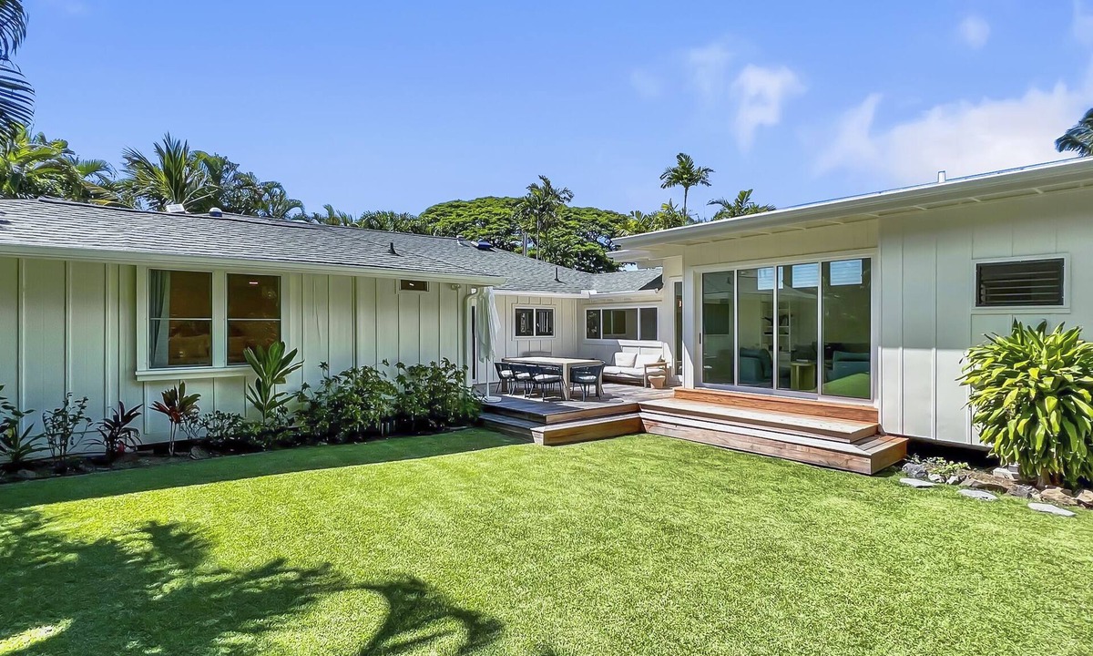 Lanikai House | Lanikai Ola Nani: Majestic Retreat, Close to Bch, Designer Details, Views!