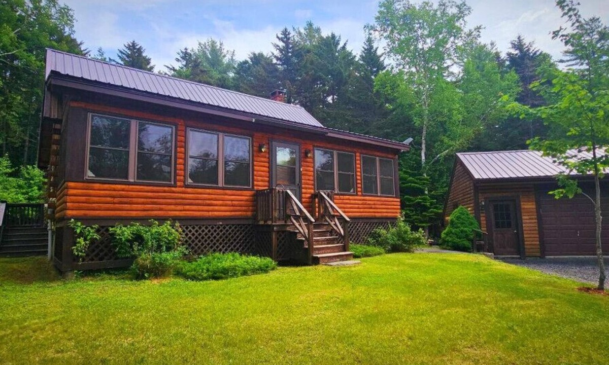 Beaver Cove Cabin | Little Moose Lodge *Lake Access*Pet Friendly*A/C*Washer/Dryer